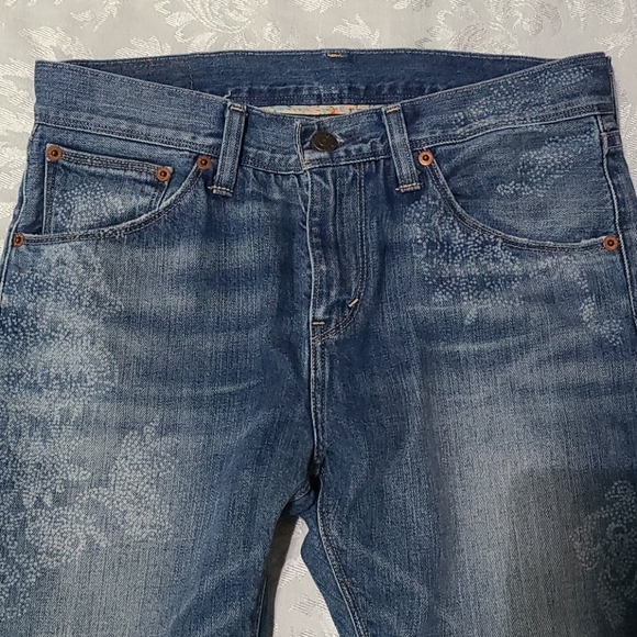 Levi's Straight Leg Jeans - Picture 11 of 16